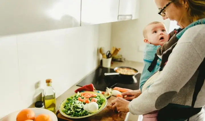 cham-con-nho-khi-khong-co-nguoi-ho-tro